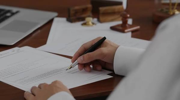 اصول و مهارت های قرارداد نویسی حقوقی املاک و ساختمان کشور 